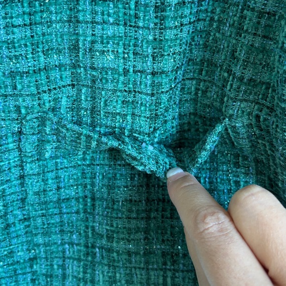 Tweed Cropped Jacket - Picture 4 of 10